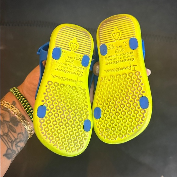 Ipanema x Disney Mickey Mouse sandals size 7 toddler - Picture 4 of 4